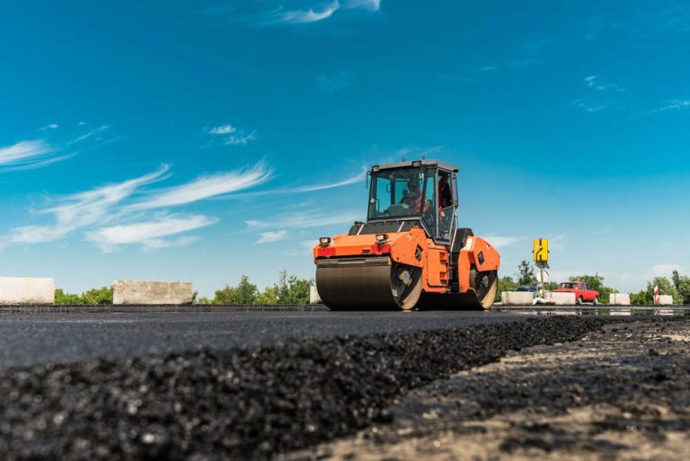 El asfalto, un producto que permite avanzar a la industria